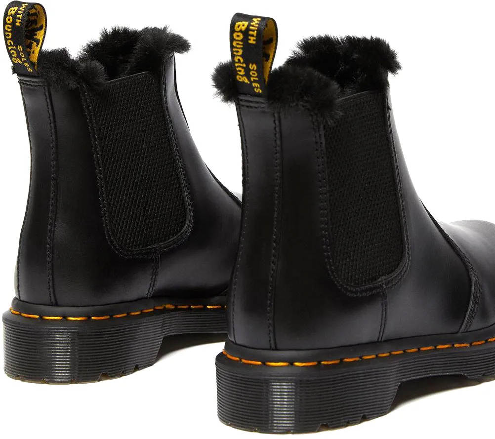 2976 Leonore Faux Fur Lined Chelsea Boots - Women's|-|Bottes Chelsea 2976 Leonore en cuir 2976 doublées de fourrure synthétique - Femme