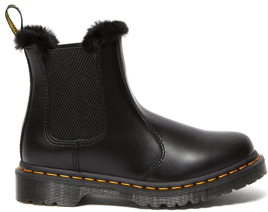 2976 Leonore Faux Fur Lined Chelsea Boots - Women's|-|Bottes Chelsea 2976 Leonore en cuir 2976 doublées de fourrure synthétique - Femme