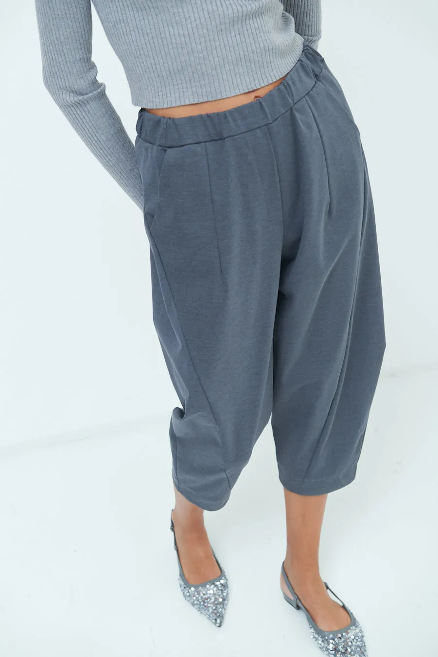 Cropped balloon pants wholesale