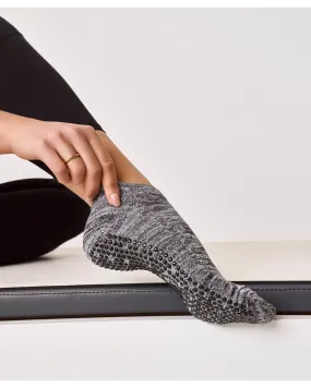 Move Active Classic Low Rise Grip Socks - Monochrome Momentum